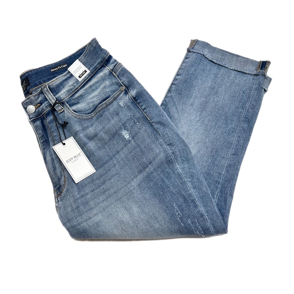 NEW Judy Blue Mid-Rise Distressed Skinny Capris